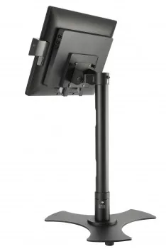 RTQ With Pole Back Facing Left 21011411589 1